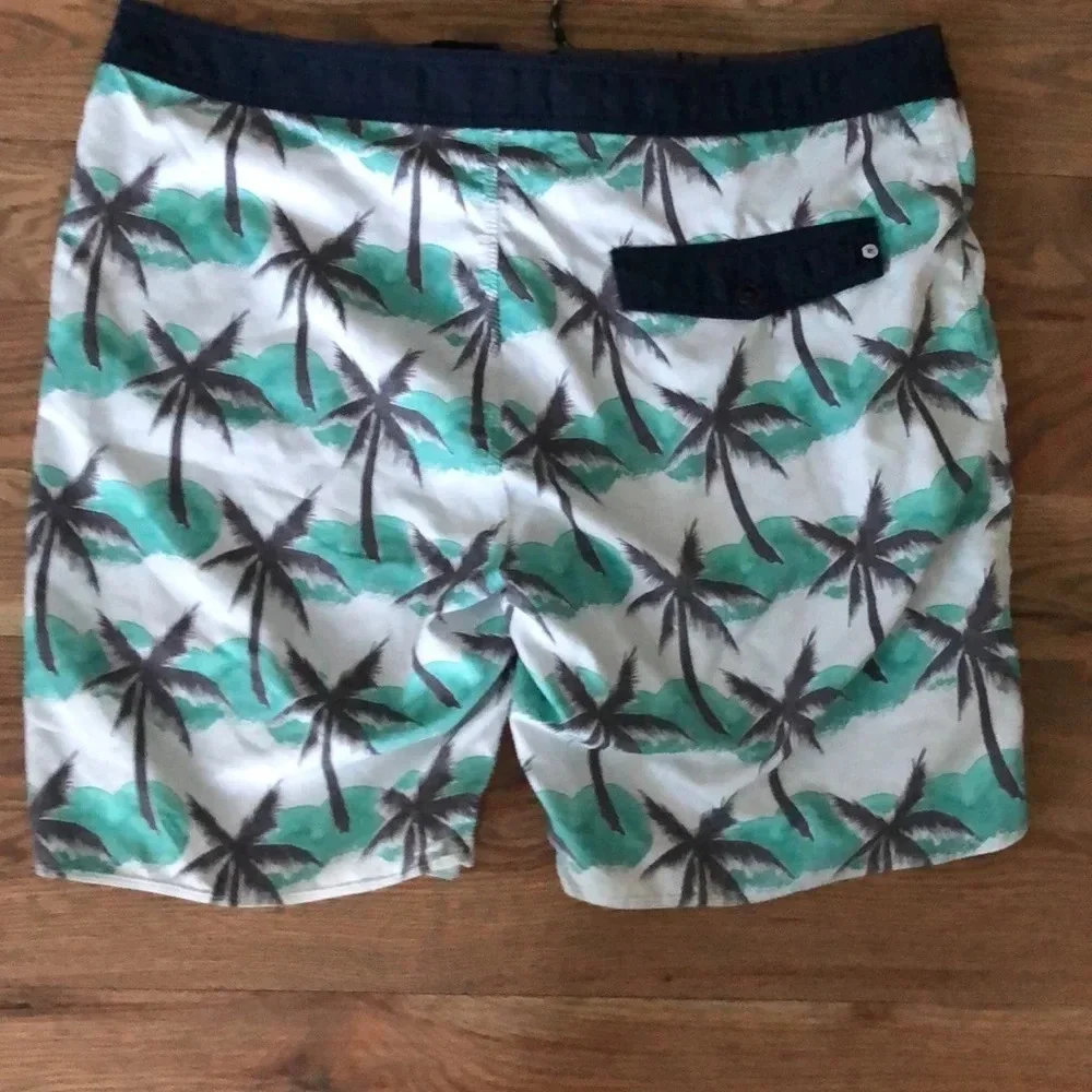 RIP CURL | Men’s tropical theme board shorts